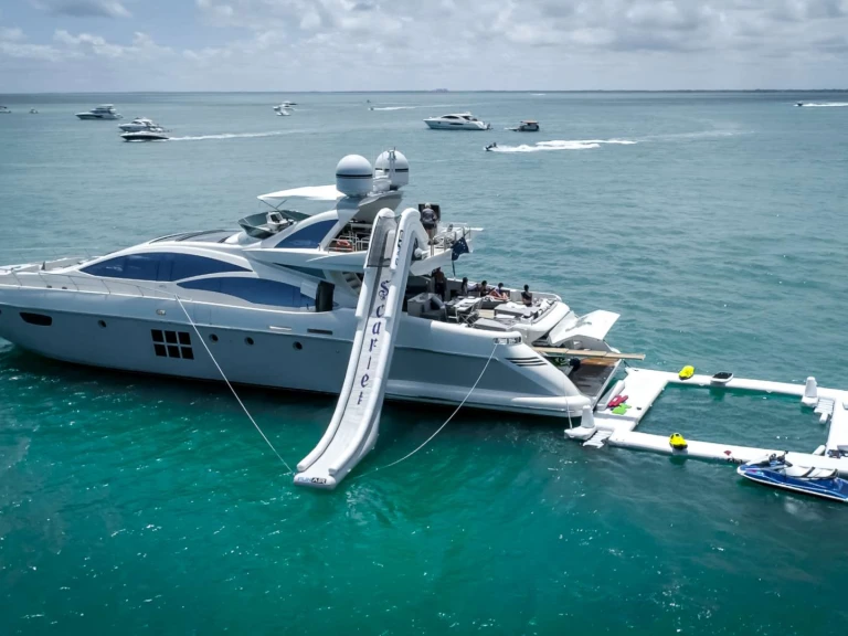 Location Yacht à Miami - Azimut Scarlet