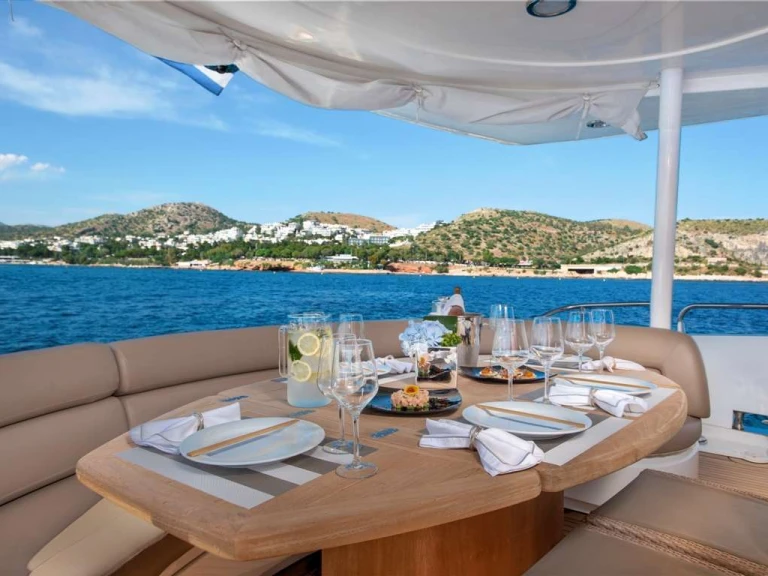 Location Yacht Sunseeker avec permis
