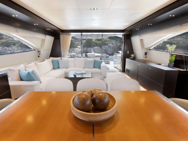 Italcraft MAC a louer à Athènes