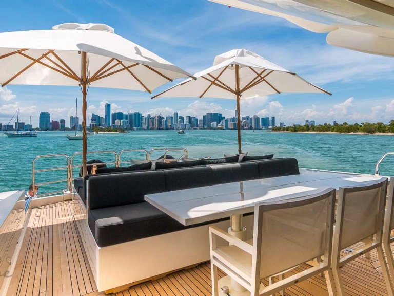 Louer Yacht avec ou sans skipper Cantieri Dell'Arno à Miami