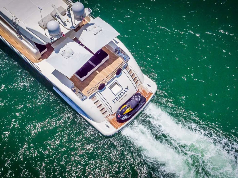 Location Yacht Cantieri Dell'Arno avec permis