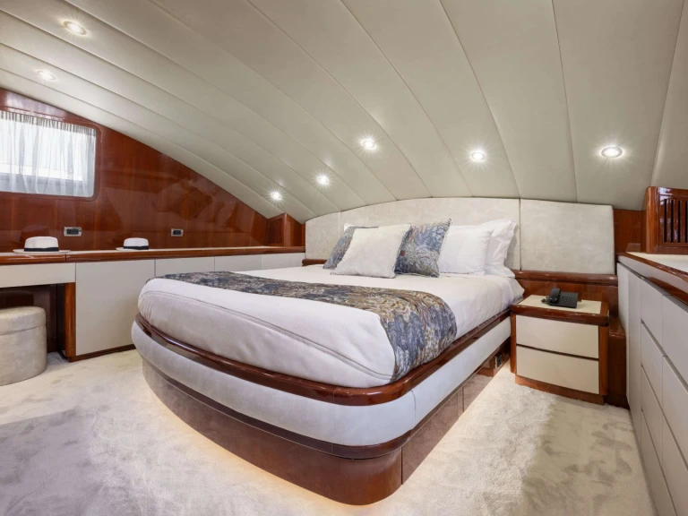 Location bateau Athènes pas cher AZURE ONE