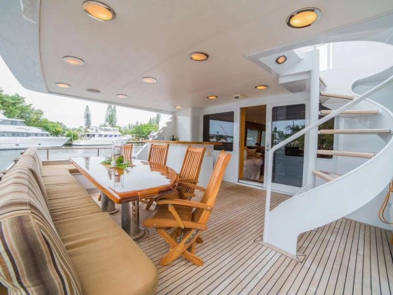 Location Yacht Broward avec permis