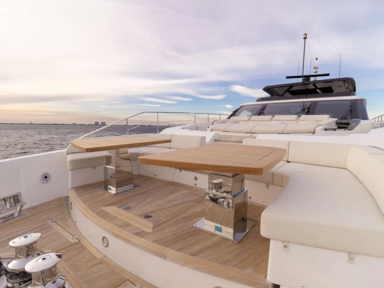 Location Yacht à Nassau - Ferretti KARMA