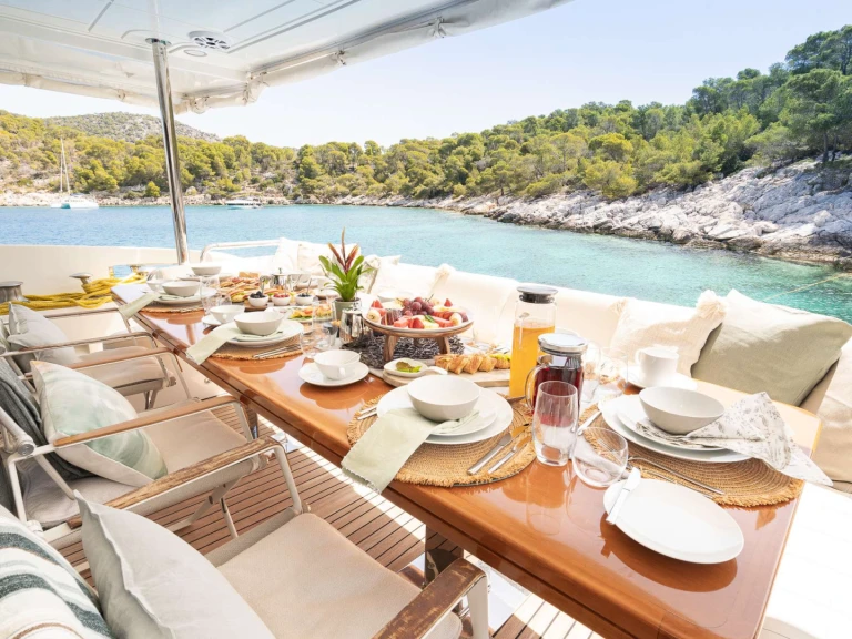Yacht à louer à Athènes au meilleur prix