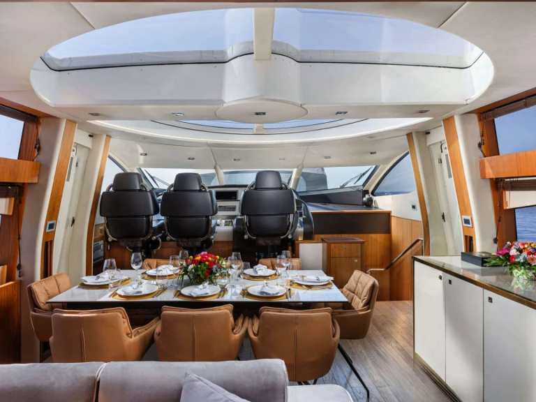 Location bateau Athènes pas cher BLADE 6