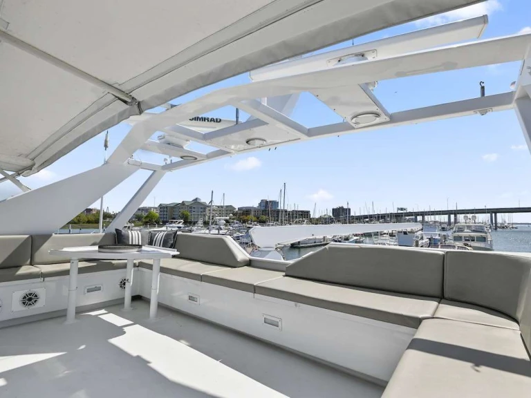 Location Yacht Broward avec permis