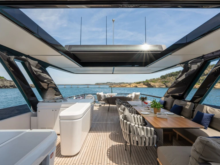 Louer Yacht avec ou sans skipper Ferretti à Castellammare di Stabia