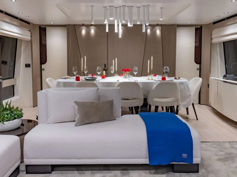Location Yacht Azimut avec permis