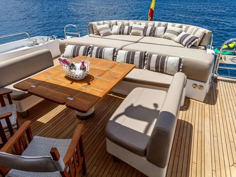 Location Yacht à Ibiza - Sunseeker BASAD