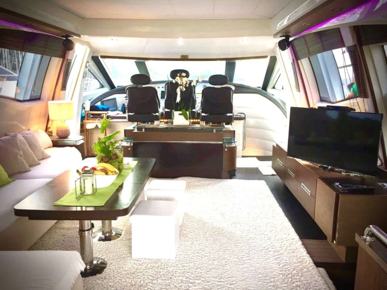 Louez un Azimut Panthera à Miami Beach