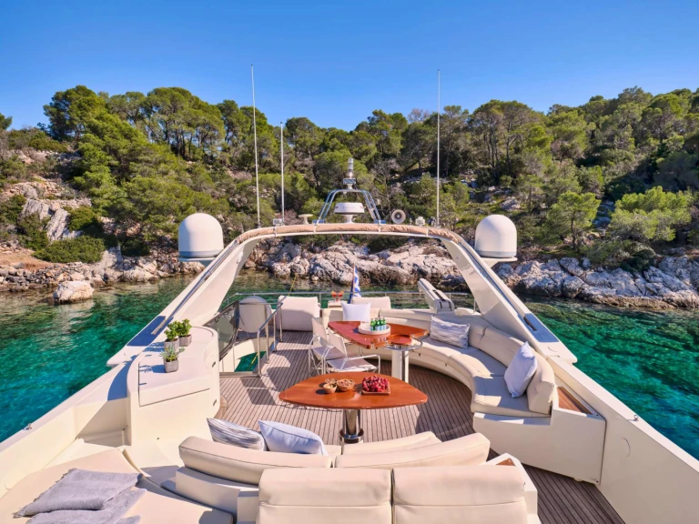 Yacht à louer à Athènes au meilleur prix