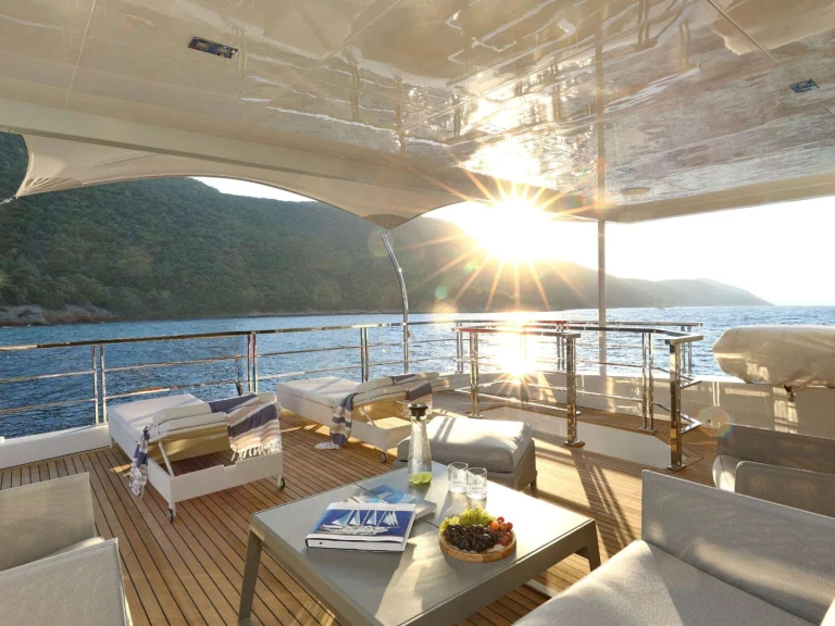 Location bateau Aegean Build UKIEL à Naples sur Samboat