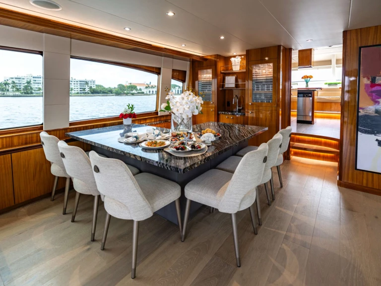 Location Yacht Hatteras avec permis