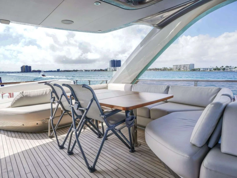 Location bateau Nassau pas cher RECORD YEAR
