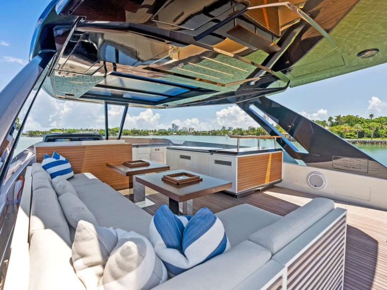 Location Yacht à Fort Lauderdale - Ferretti THE BRASS RING