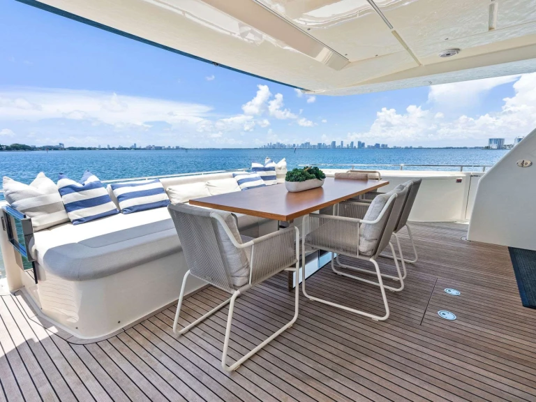 Location bateau Ferretti THE BRASS RING à Fort Lauderdale sur Samboat