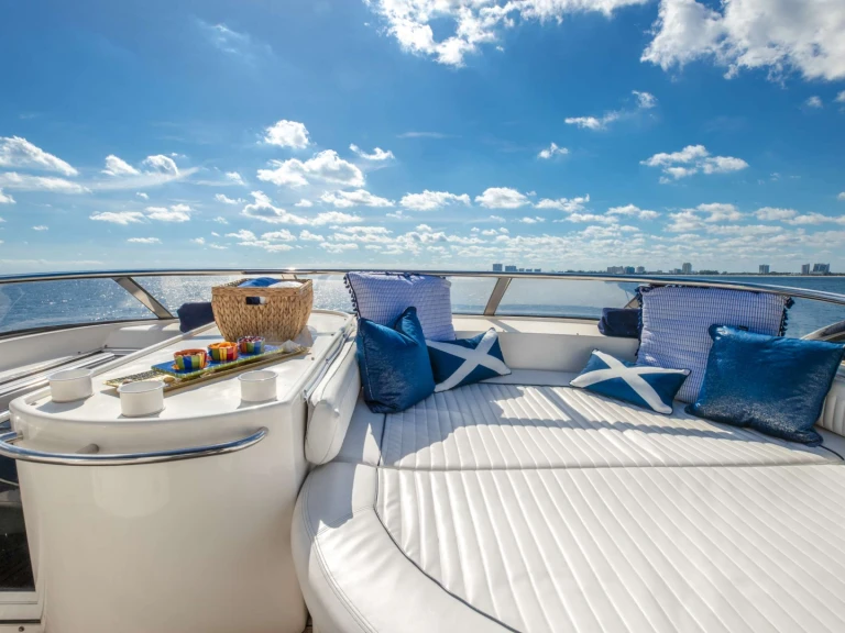 Sunseeker LeoLena a louer à Miami Beach