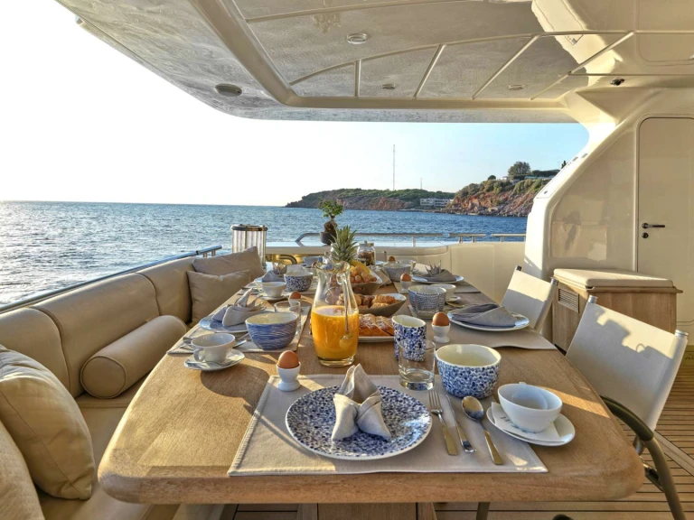 Location à Athènes - Ferretti JULIE M sur SamBoat