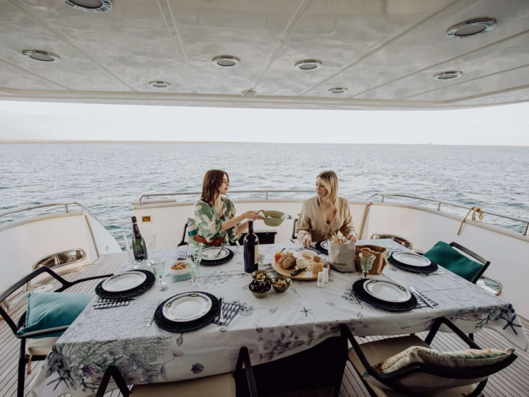 Louer Yacht avec ou sans skipper Versilcraft à Gouviá