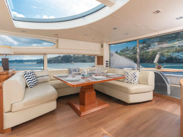 Location bateau Gouviá pas cher PHOENIX