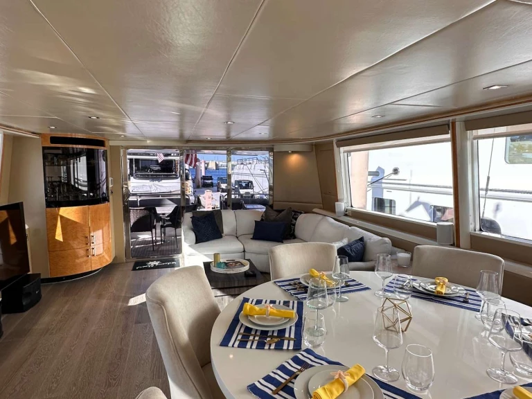 Location bateau Lazzara AFFORDED LEISURE à City of West Palm Beach sur Samboat