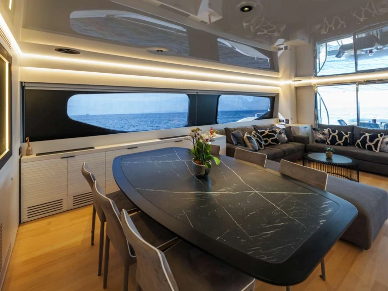 Location Yacht Posillipo avec permis