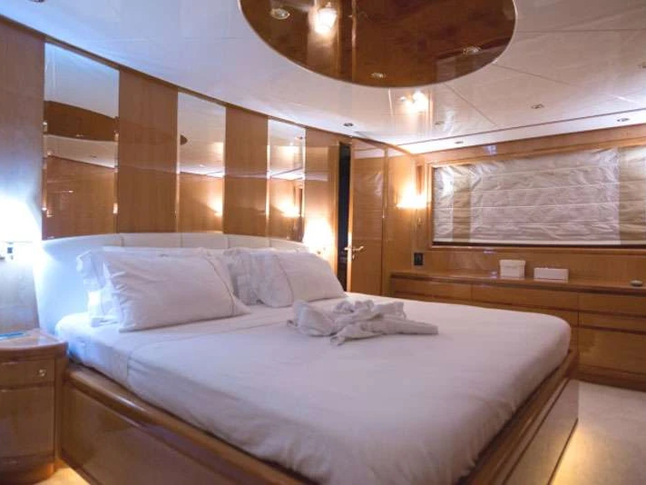 Louer Yacht avec ou sans skipper Posillipo à Athènes
