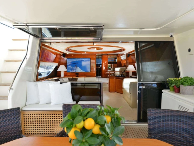 Location bateau Ferretti KENTAVROS II à Corfou sur Samboat