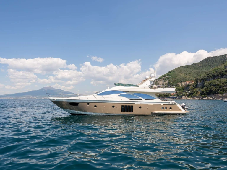 Louer Yacht avec ou sans skipper Azimut à Castellammare di Stabia