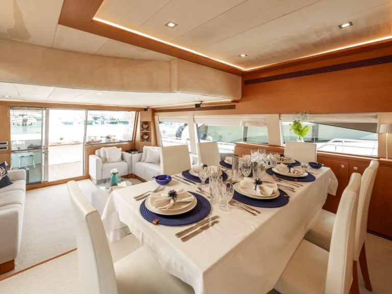 Location bateau Ferretti IRENE à Athènes sur Samboat