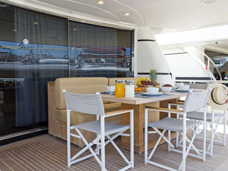 Louer Yacht avec ou sans skipper San Lorenzo à Le Pirée