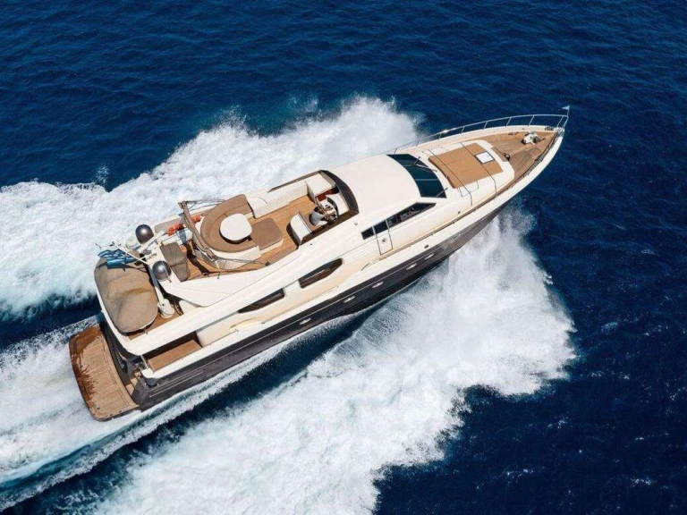 Yacht à louer à Athènes au meilleur prix