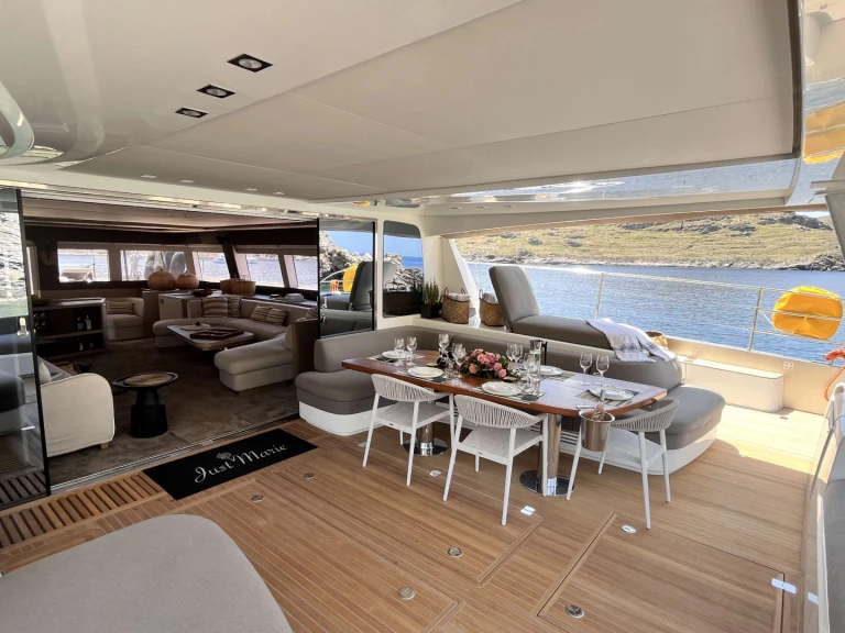 Louer Yacht avec ou sans skipper Lagoon à Athènes