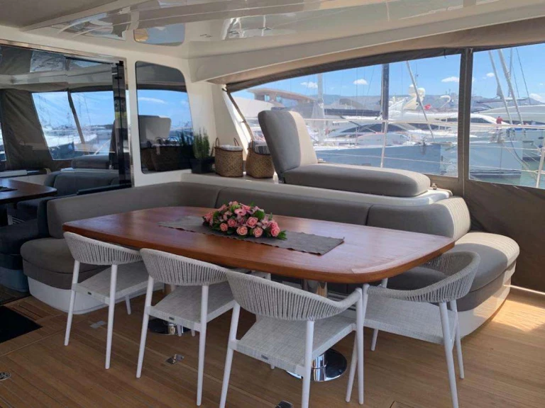 Yacht à louer à Athènes au meilleur prix