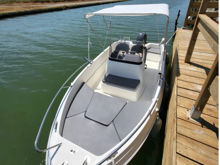 Louer Bateau à moteur avec ou sans skipper Pacific Craft à Palavas-les-Flots