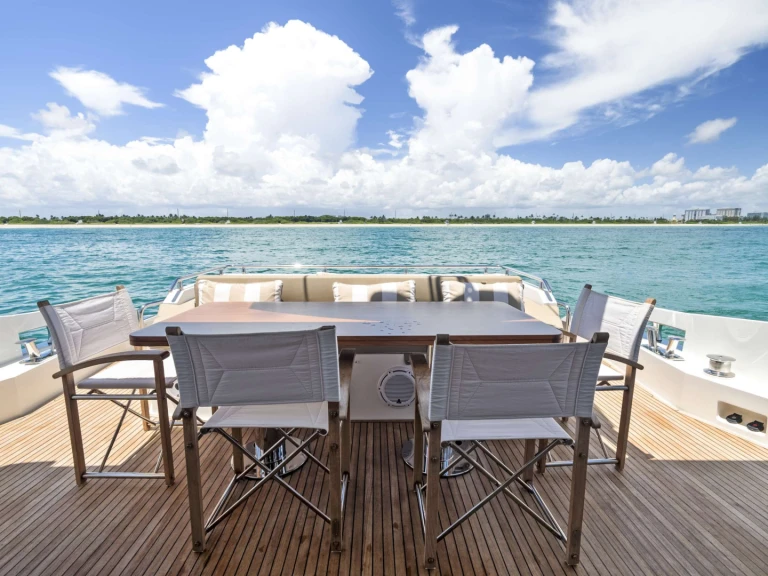Location bateau Azimut Fantastic à Floride sur Samboat