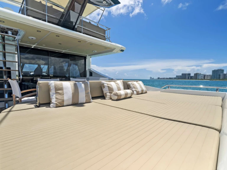 Louer Yacht avec ou sans skipper Azimut à Floride