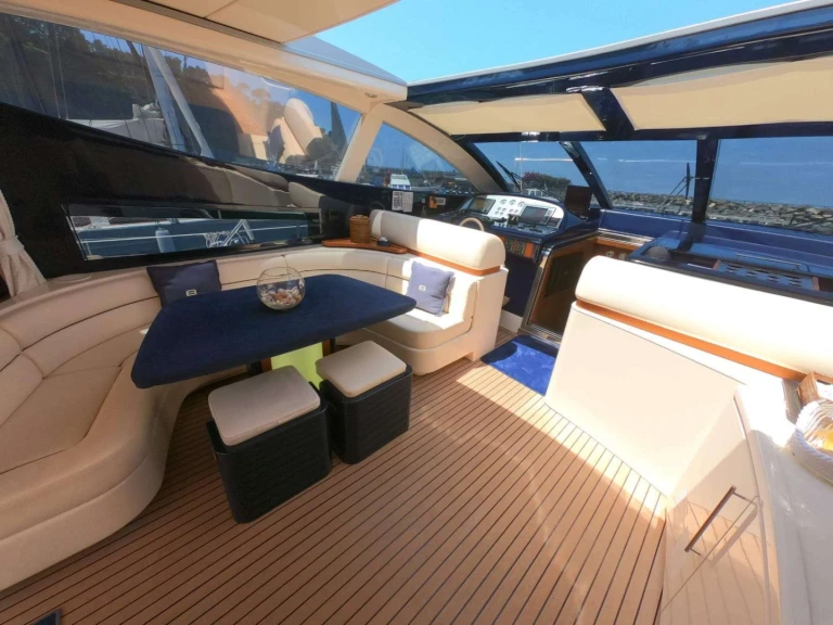 Location Yacht à Poltu Quatu - Riva BABLUC