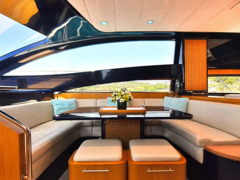 Location Yacht Riva avec permis