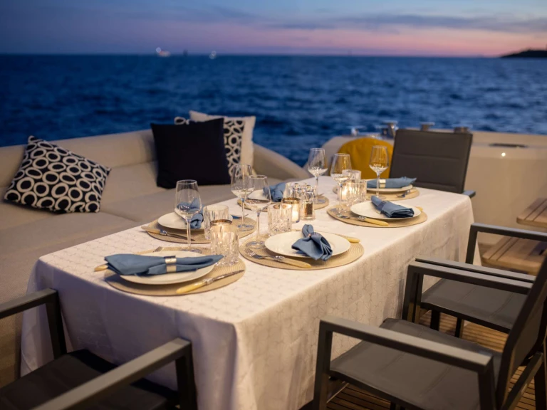 Yacht à louer à Provence-Alpes-Côte d'Azur au meilleur prix