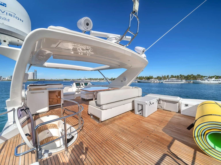 Louer Yacht avec ou sans skipper Azimut à Sunny Isles Beach (City)