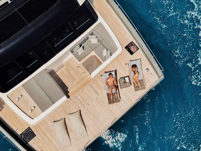 Location Yacht à Athènes -  ALTEYA