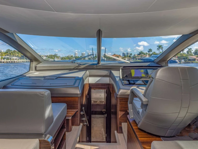 Louez un Sunseeker HIGH ROLLER à Sag Harbor
