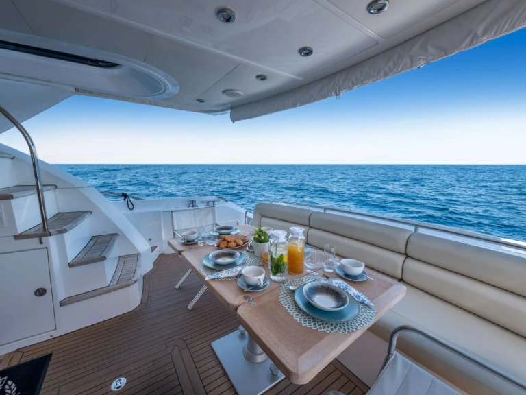 Yacht à louer à Athènes au meilleur prix