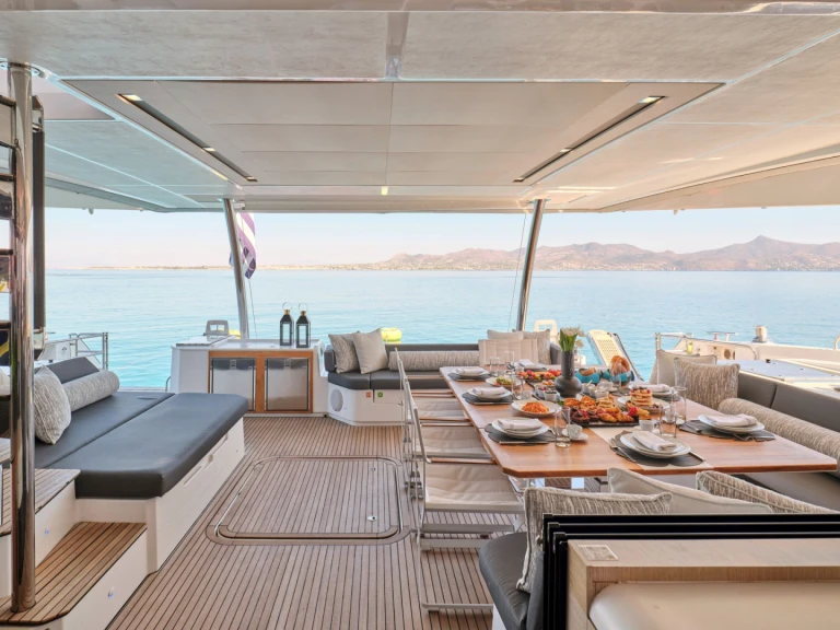 Yacht à louer à Le Pirée au meilleur prix