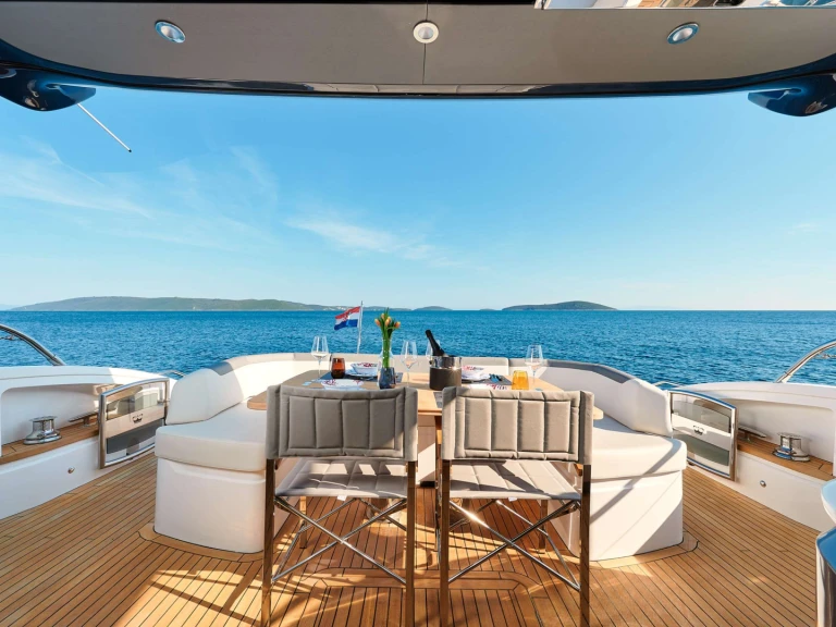 Louer Yacht avec ou sans skipper Princess, UK à Split