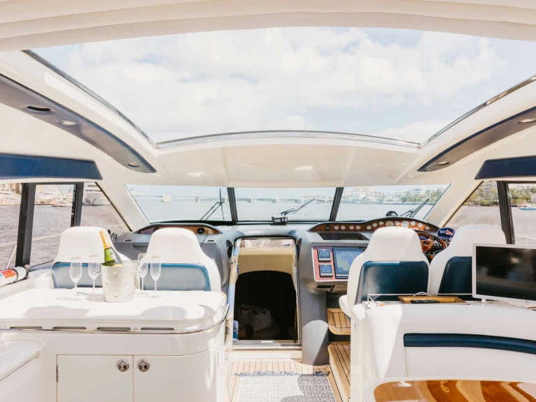 Yacht à louer à Palm Beach au meilleur prix