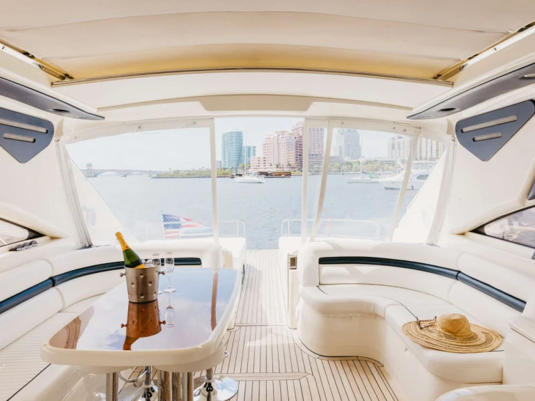 Princess Viking DEVONIA a louer à Palm Beach