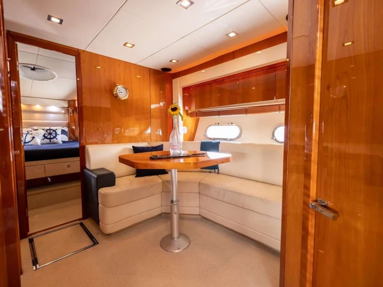 Location Yacht Sunseeker avec permis